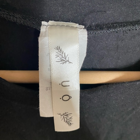 Super cute “Honey” Crop top - Picture 4 of 5